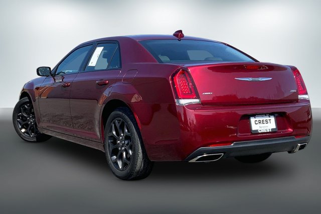 Used 2019 Chrysler 300 Touring w/ Sport Appearance Package AWD/4WD image 10