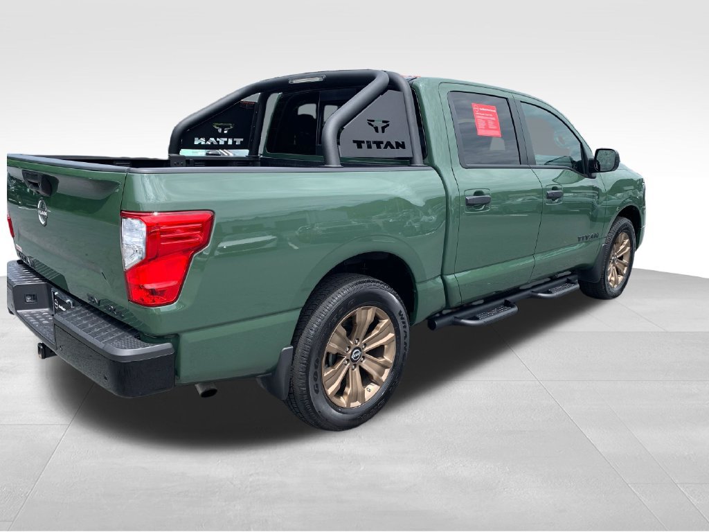 Certified 2024 Nissan Titan SV w/ SV Bronze Edition Package AWD/4WD image 6