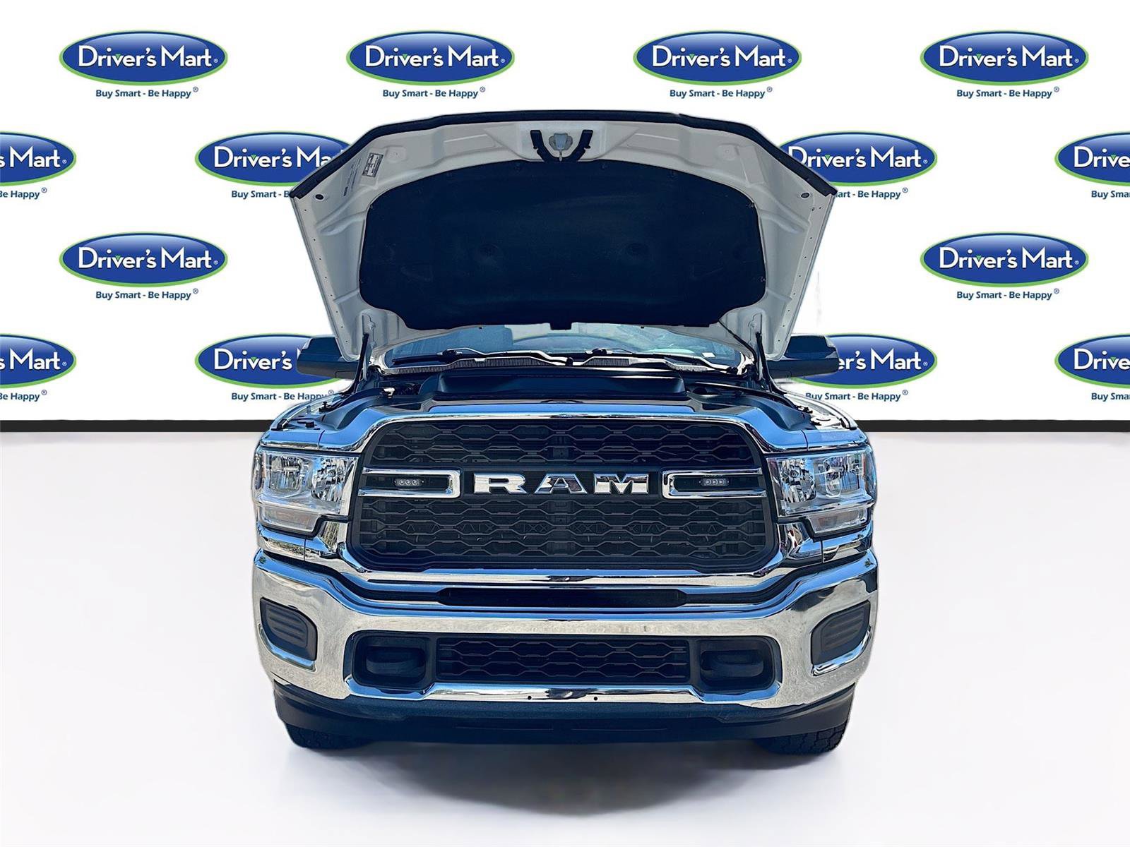 Used 2022 RAM 2500 Tradesman w/ Chrome Appearance Group image 30