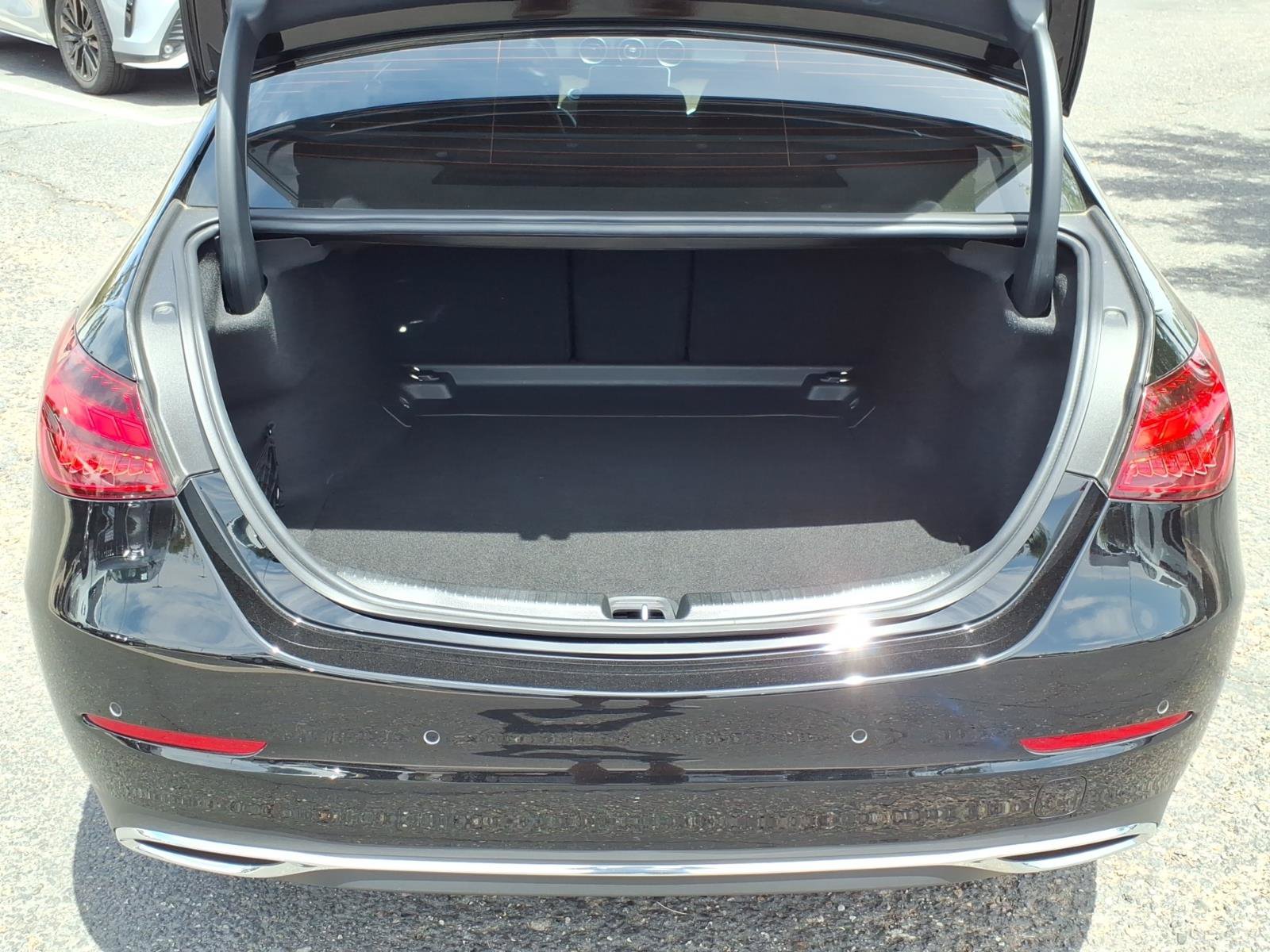 Used 2024 Mercedes-Benz C 300 Sedan image 18