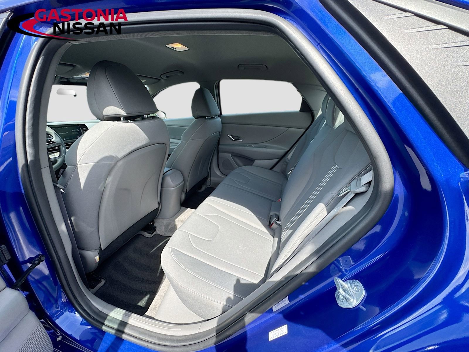 Used 2023 Hyundai Elantra SEL FWD image 31