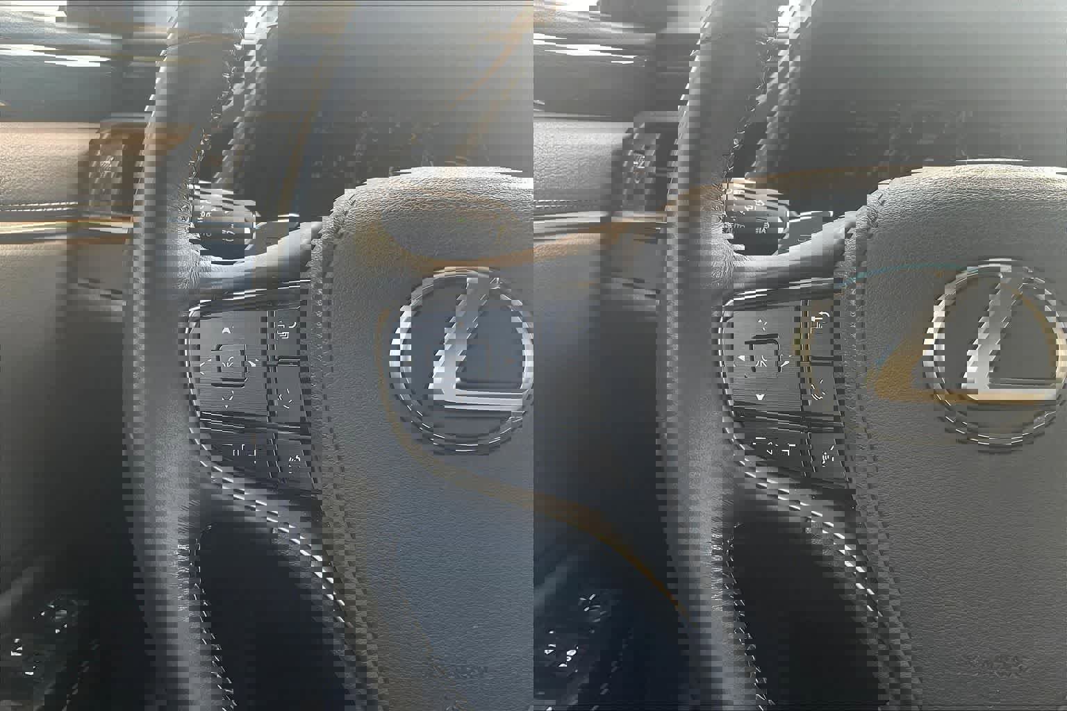 Used 2020 Lexus ES 350 w/ Accessory Package 2 image 24