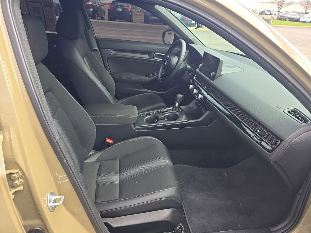 Used 2025 Honda Civic Sport image 29