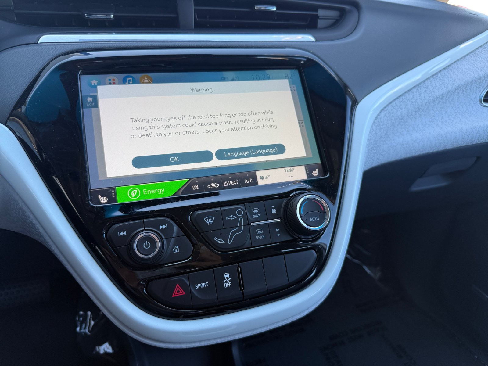 Used 2020 Chevrolet Bolt Premier w/ Infotainment Package FWD image 12
