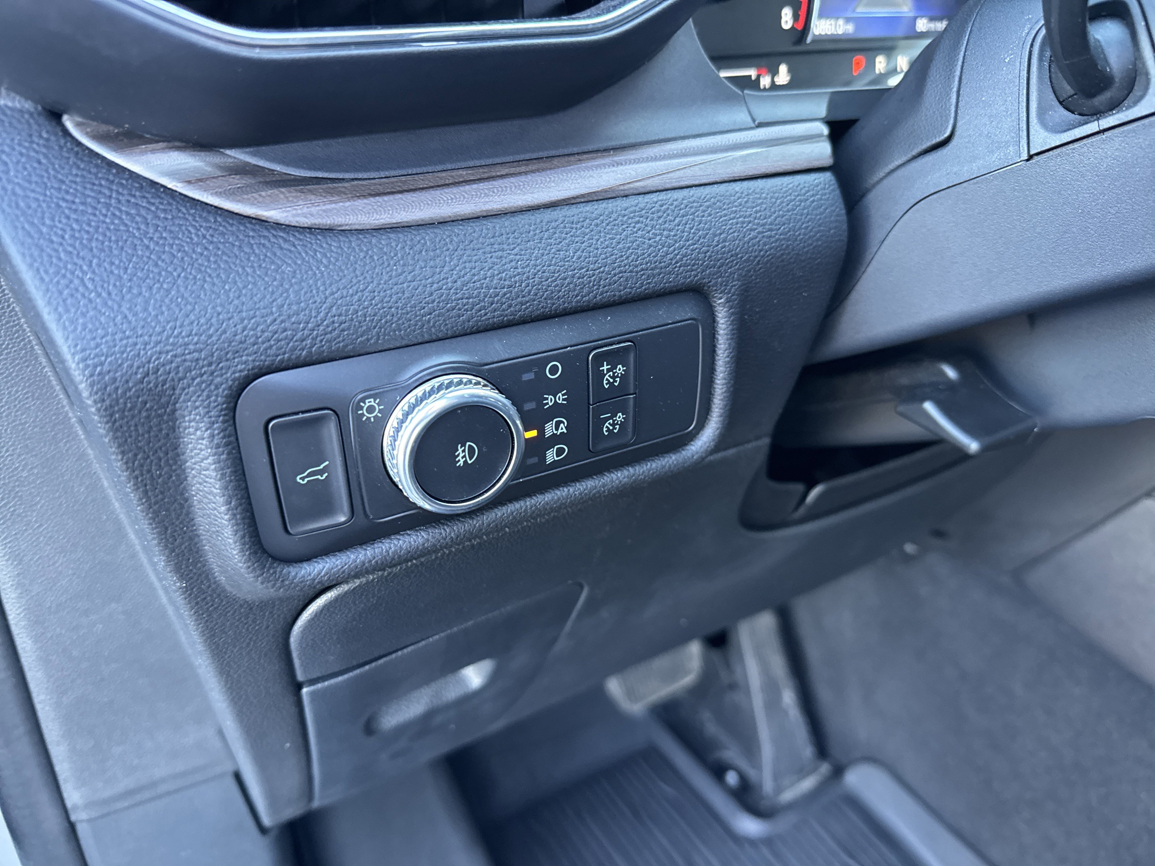 Certified 2022 Ford Explorer Limited AWD/4WD image 32