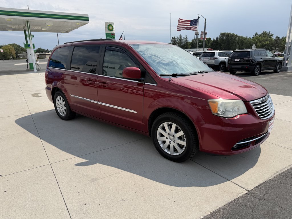 Used 2012 Chrysler Town & Country Touring w/ Entertainment Group #1 FWD image 1