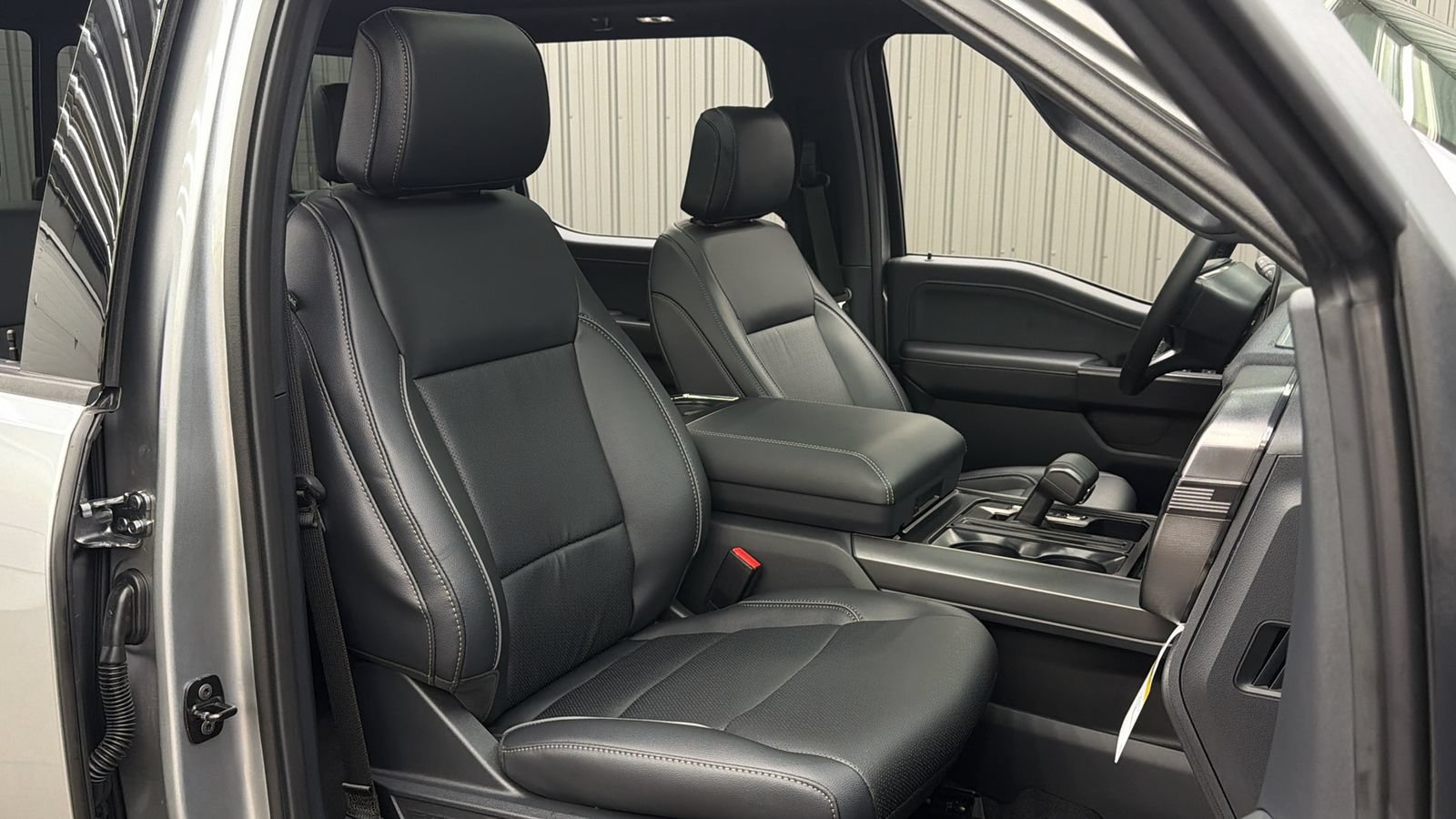 Used 2026 Ford F150 Lariat AWD/4WD image 36
