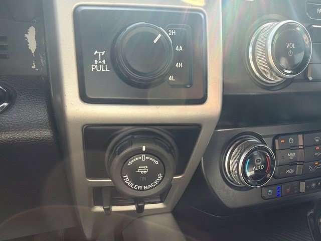 Used 2019 Ford F150 Lariat w/ Equipment Group 502A Luxury AWD/4WD image 31