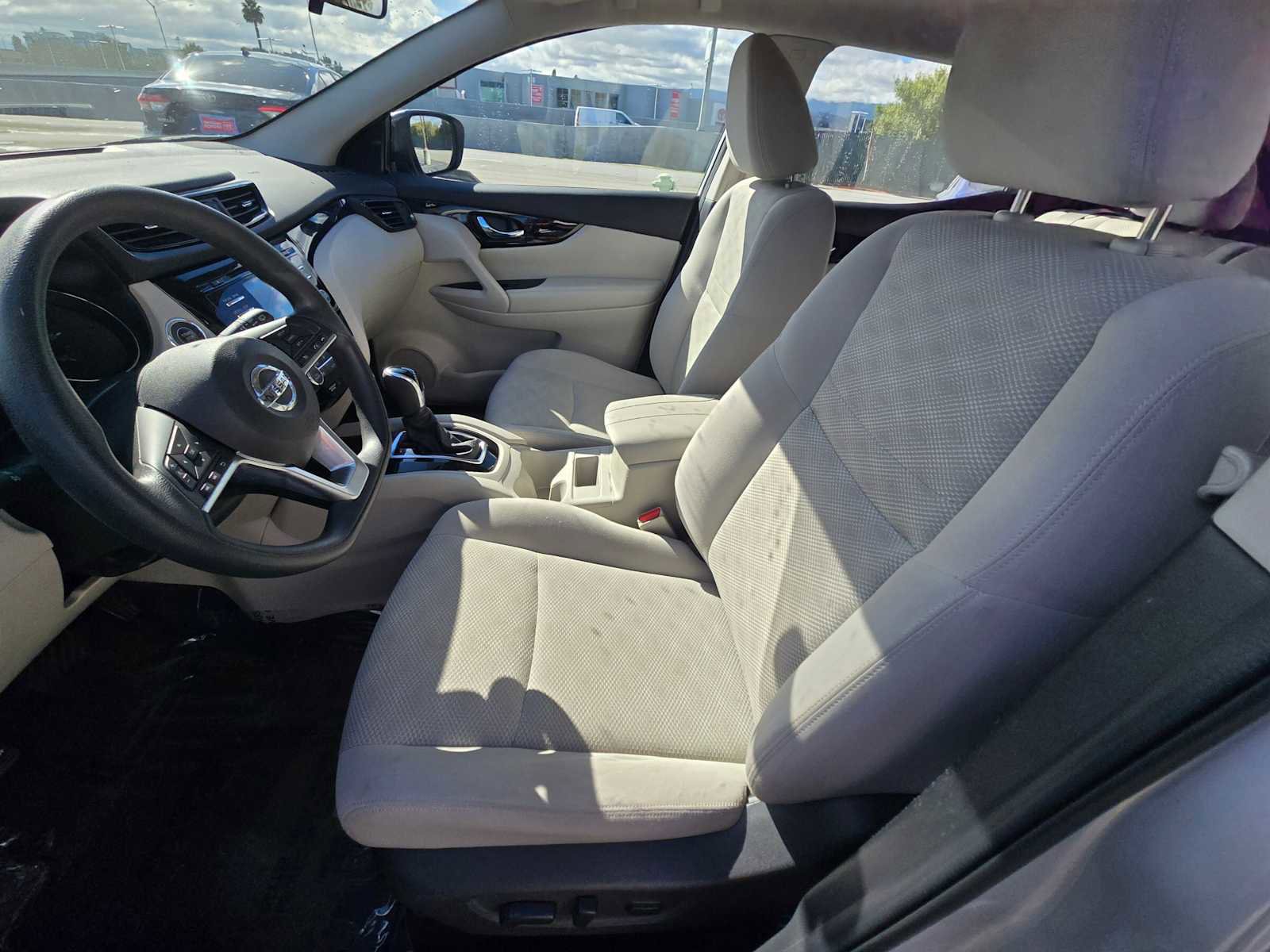 Used 2018 Nissan Rogue Sport SV image 22