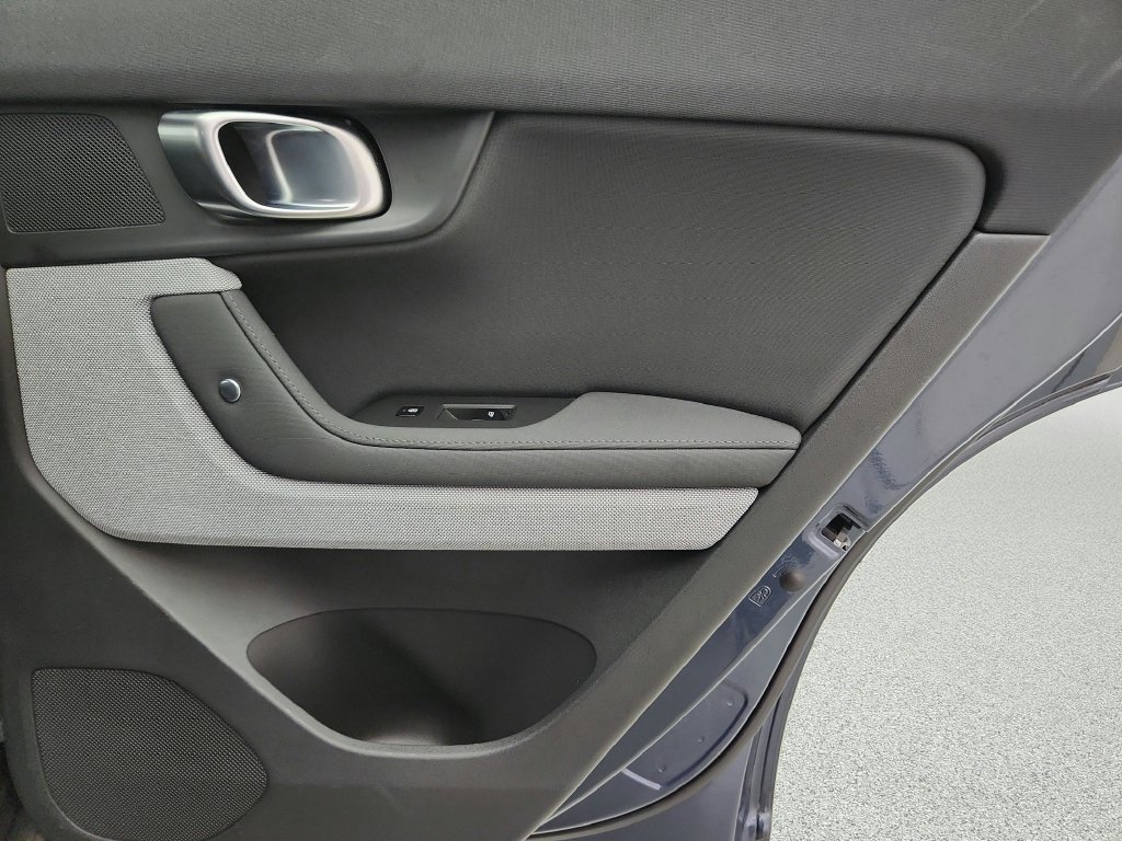 Used 2022 Polestar Polestar 2 w/ Pilot Package AWD/4WD image 31