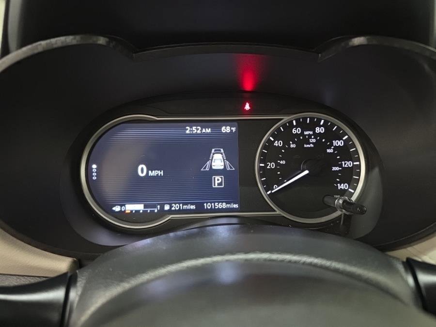 Used 2021 Nissan Versa SV image 15