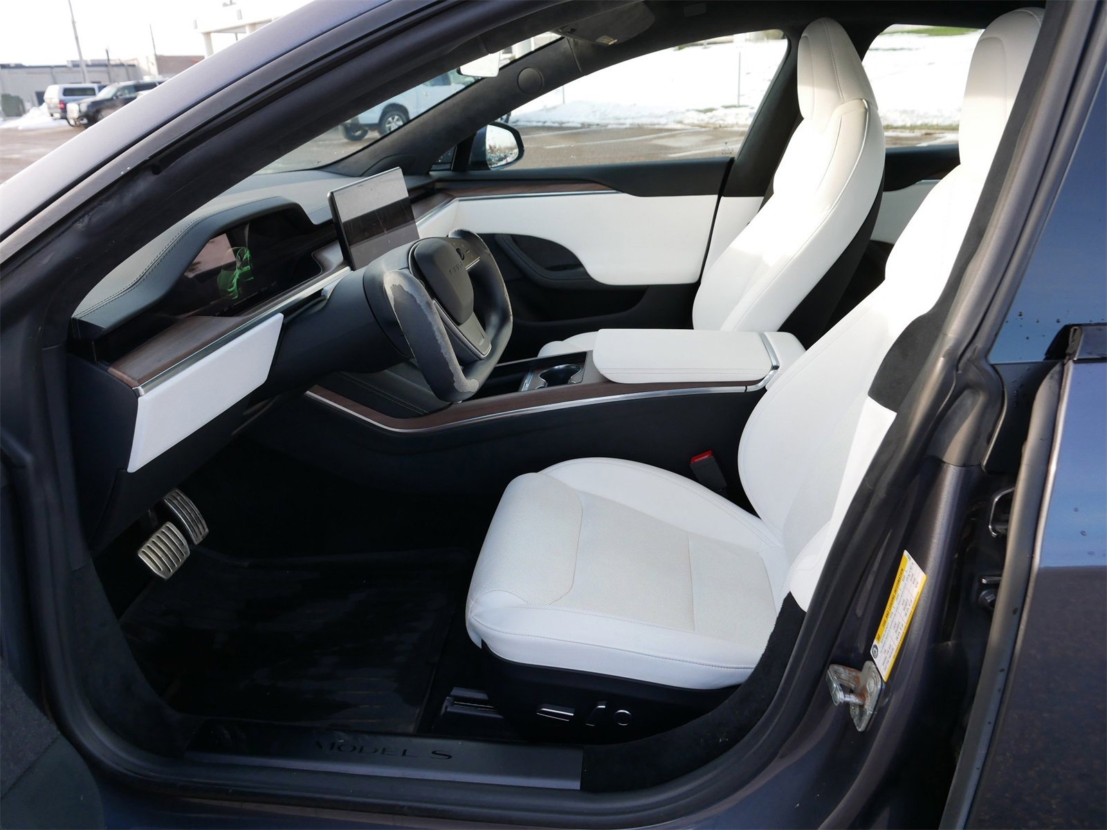 Used 2022 Tesla Model S image 12