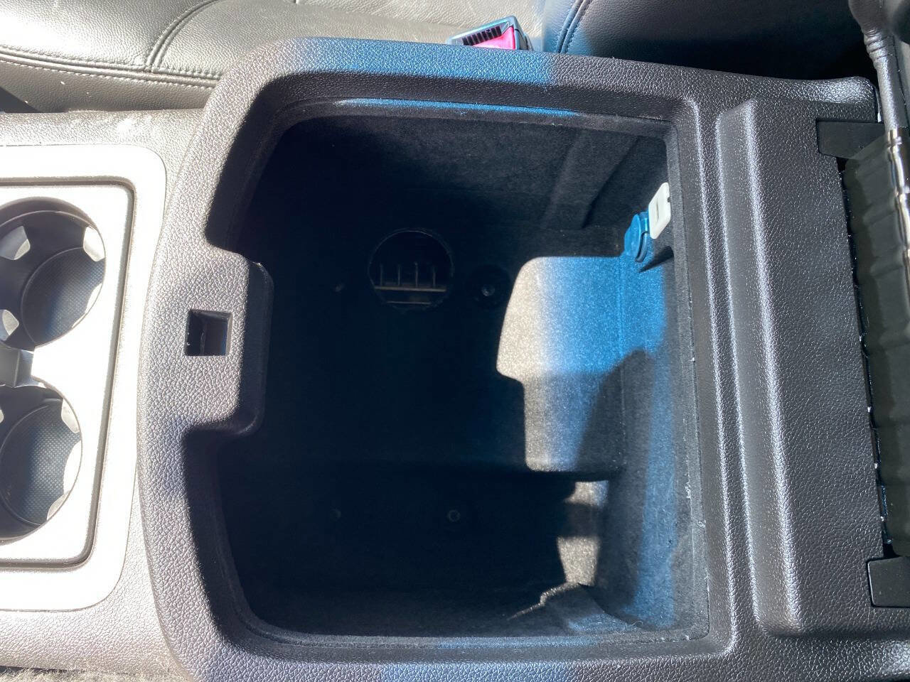 Used 2011 Chevrolet Tahoe LT w/ Suspension Package, Off-Road image 18