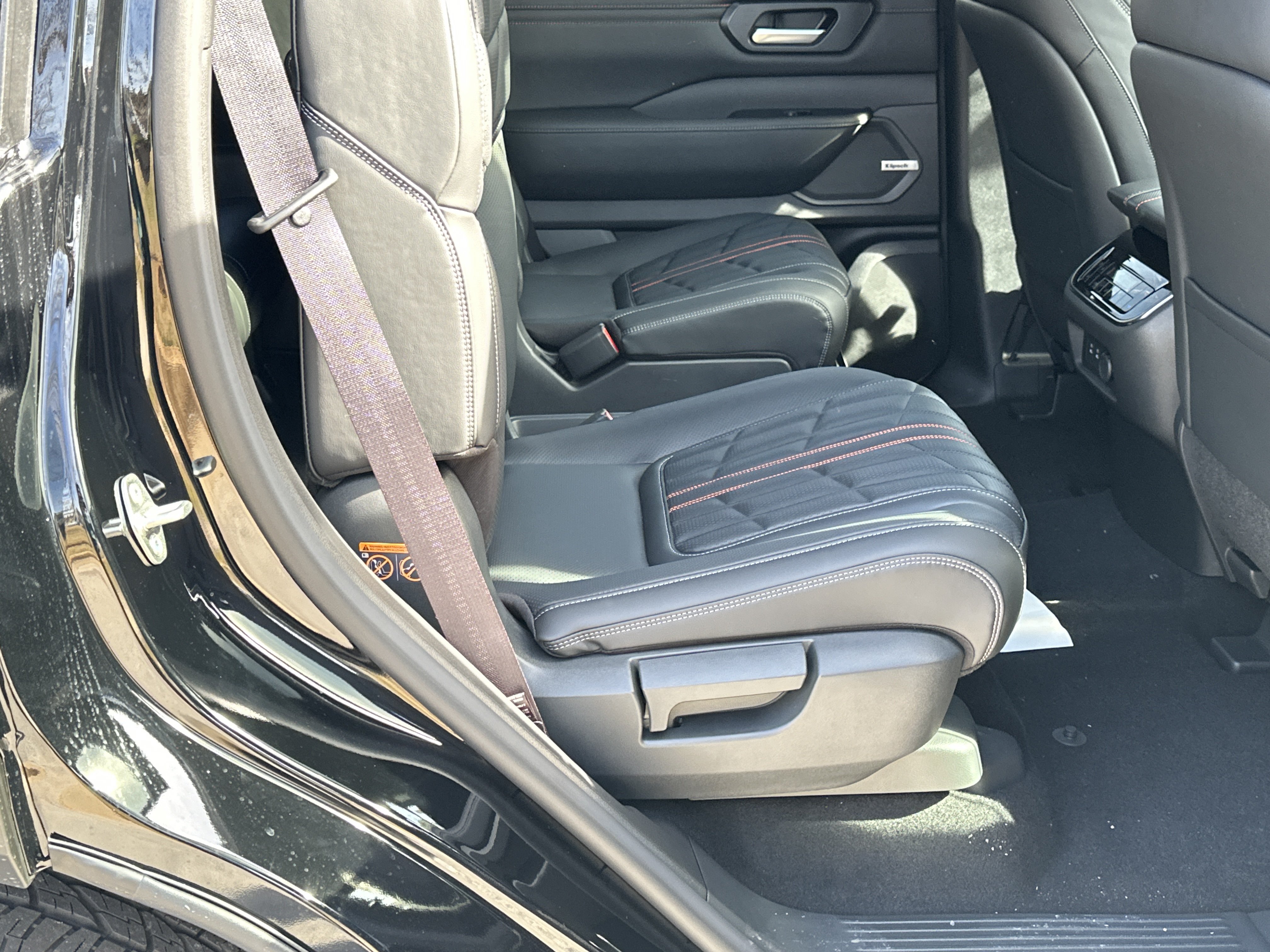 New 2026 Nissan Armada PRO-4X AWD/4WD image 15