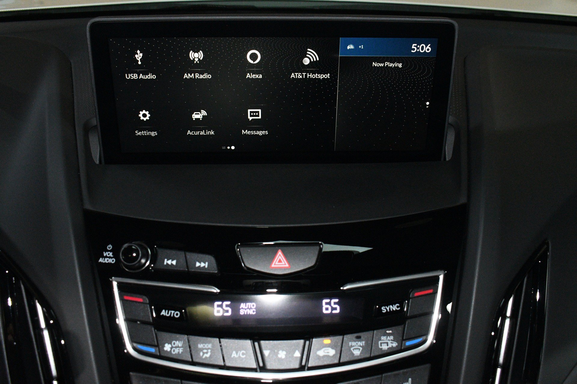 Used 2025 Acura RDX SH-AWD image 33