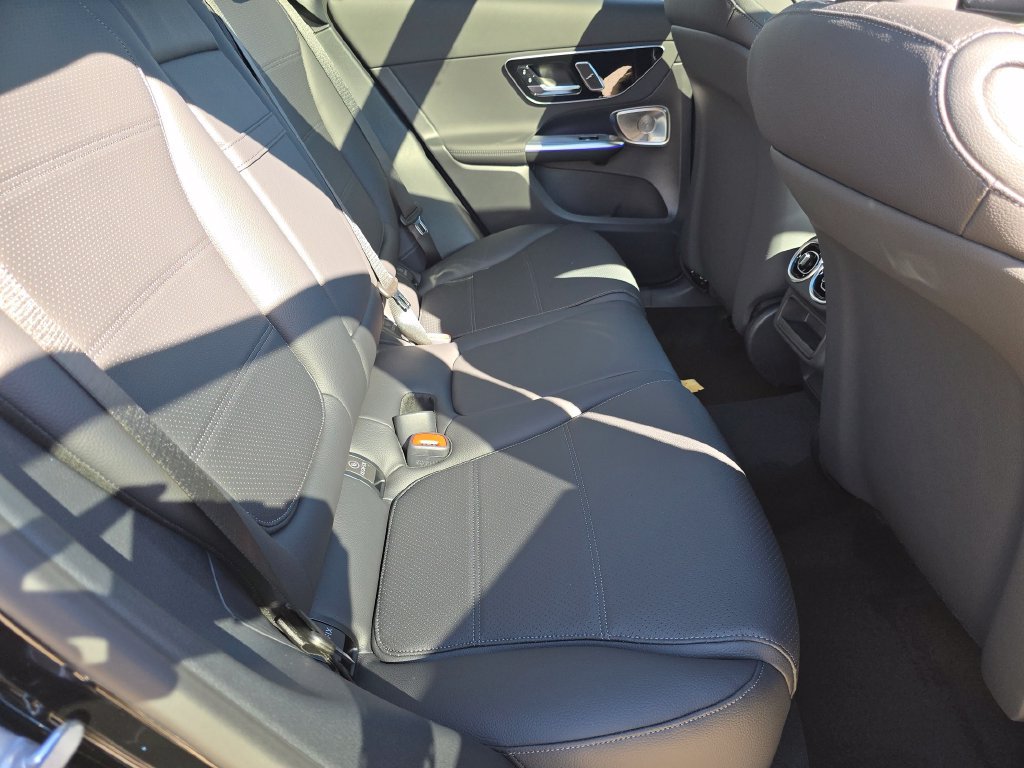 New 2027 Mercedes-Benz GLC 300 4MATIC image 21