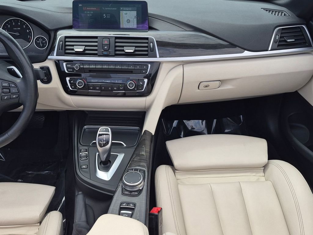 Used 2020 BMW 430i xDrive Convertible w/ Convenience Package AWD/4WD image 13