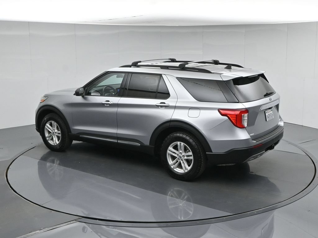 Certified 2021 Ford Explorer XLT w/ Equipment Group 202A AWD/4WD image 48
