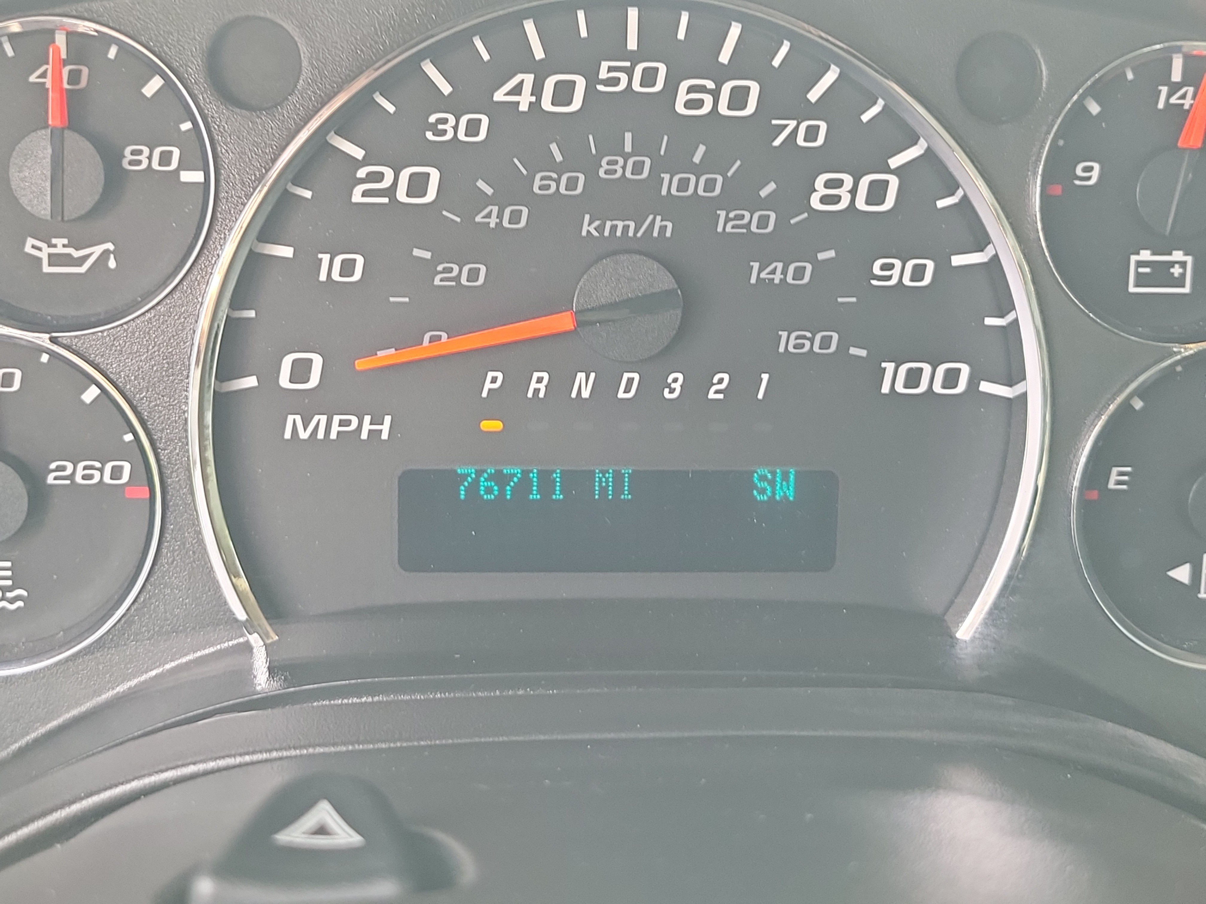 Used 2013 Chevrolet Express 1500 RWD image 22