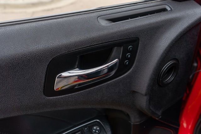 Used 2016 Dodge Charger SRT Hellcat w/ Harman/Kardon Audio Group RWD image 17