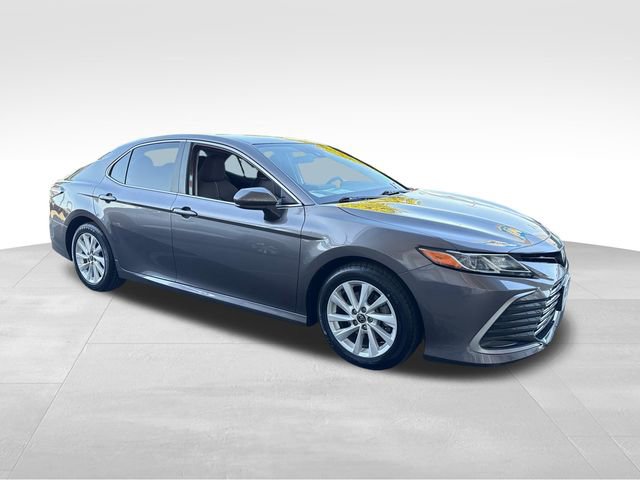 Used 2022 Toyota Camry LE FWD image 7