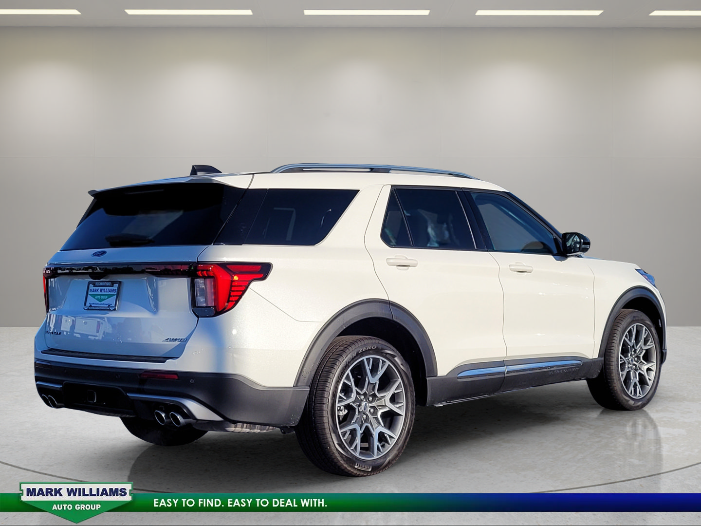 Used 2025 Ford Explorer Platinum w/ Ultimate Package AWD/4WD image 4