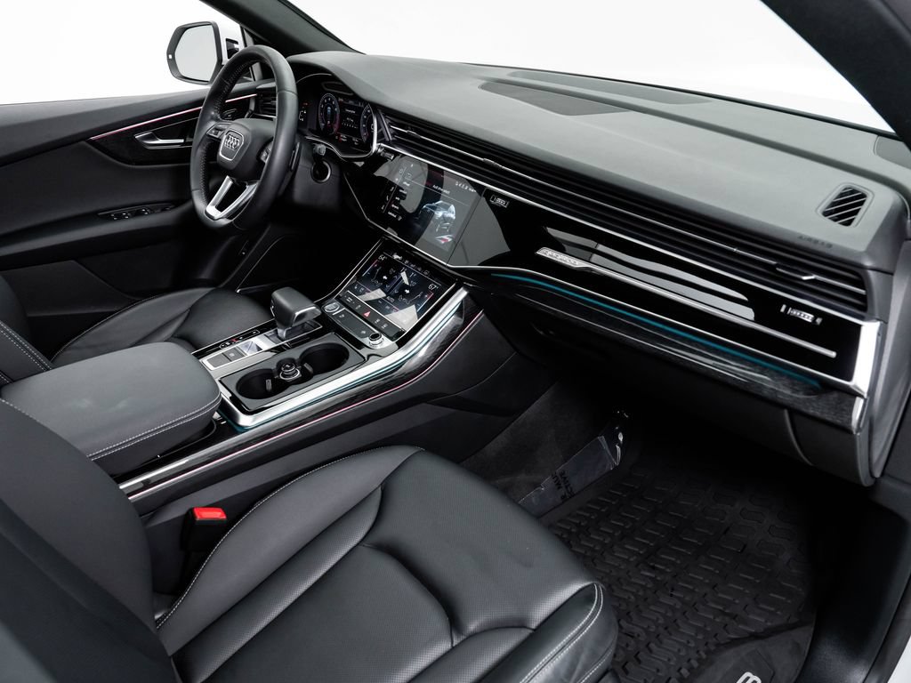Used 2019 Audi Q8 Premium Plus w/ Premium Plus AWD/4WD image 24