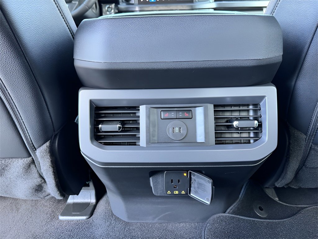 New 2025 Ford F250 Lariat w/ Lariat Ultimate Package image 23