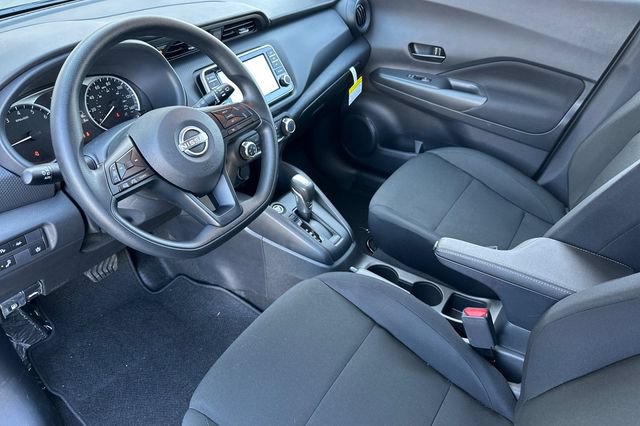 Certified 2025 Nissan Kicks Play S FWD image 6
