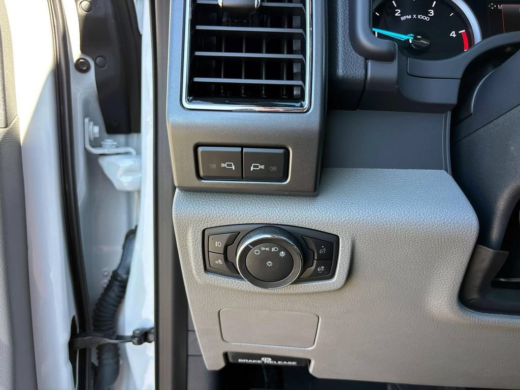 Used 2022 Ford F250 XLT w/ XLT Value Package AWD/4WD image 22