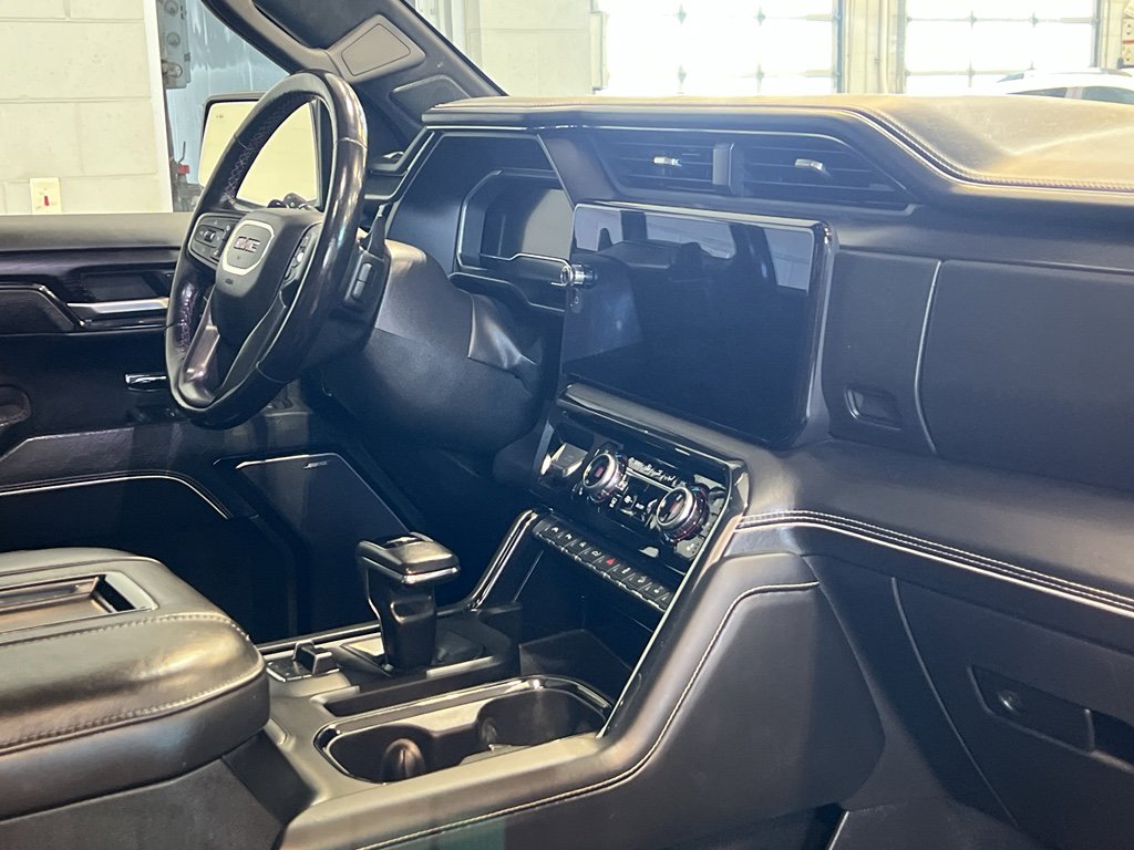 Used 2022 GMC Sierra 1500 AT4X image 28