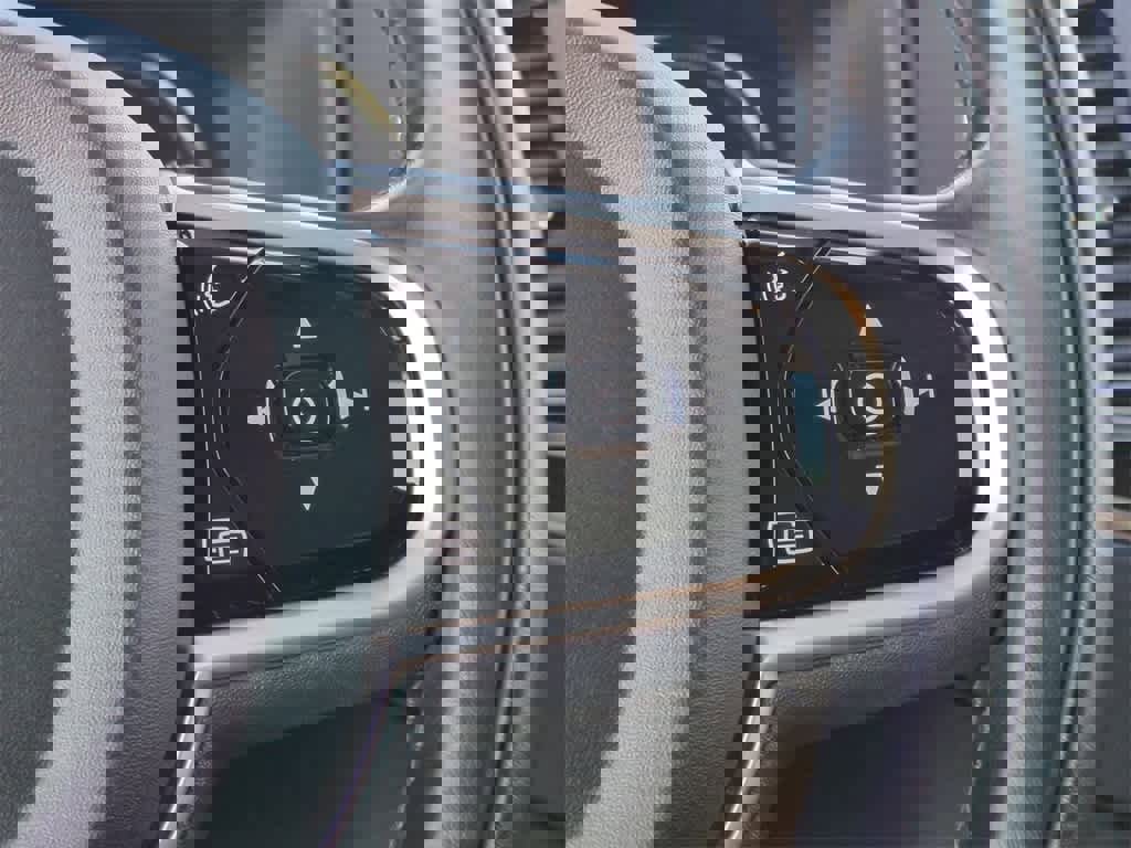 Used 2019 Volvo XC90 T8 Inscription w/ Luxury Package image 17