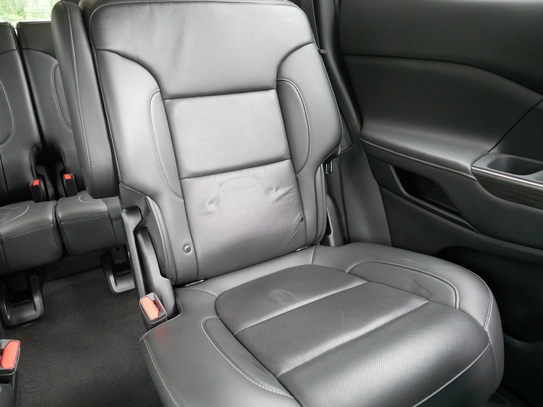 Used 2023 GMC Acadia SLT AWD/4WD image 14