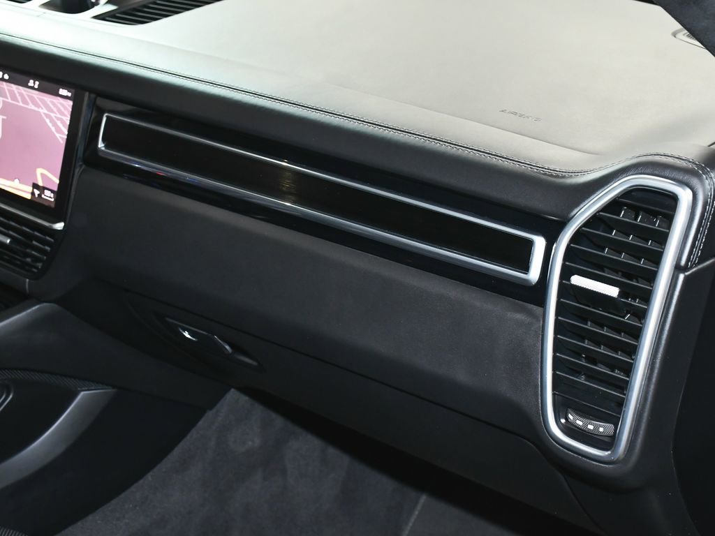 Used 2021 Porsche Cayenne GTS w/ Premium Package Plus image 57