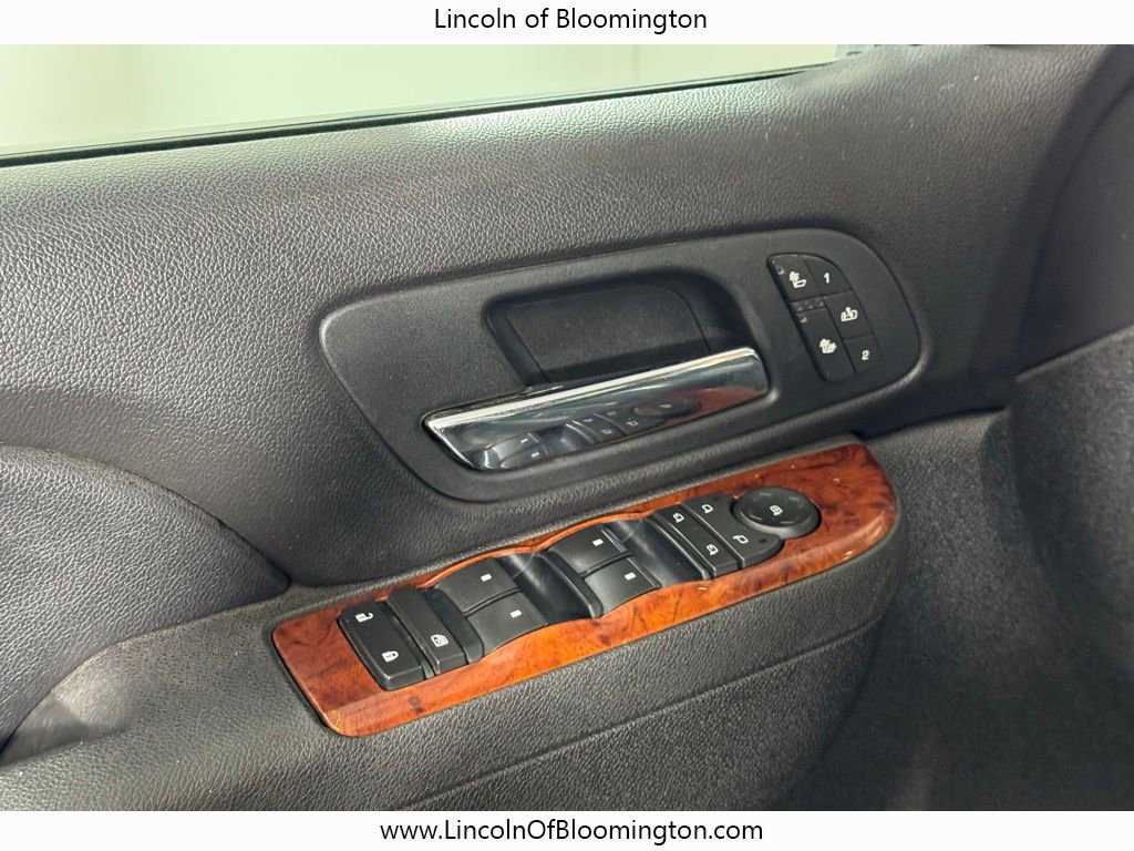 Used 2011 Chevrolet Suburban LT w/ Luxury Package image 19