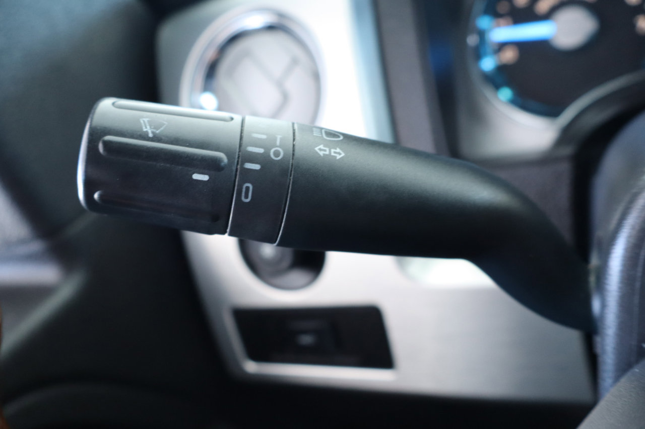 Used 2014 Ford F150 Platinum image 26