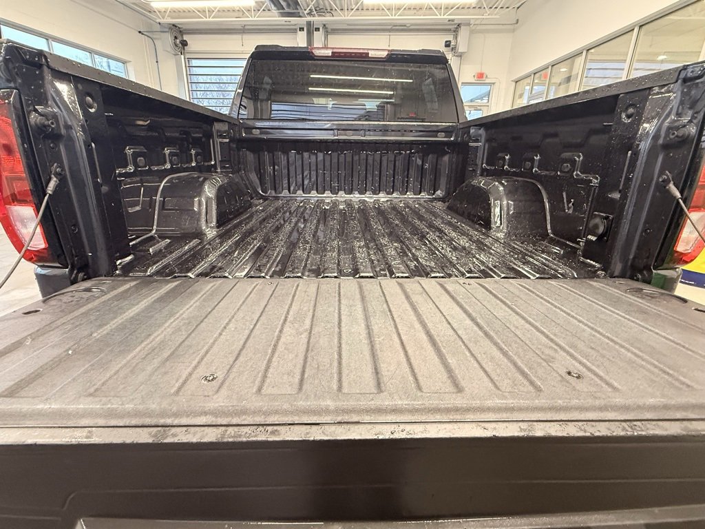 Used 2024 GMC Sierra 1500 Elevation image 11