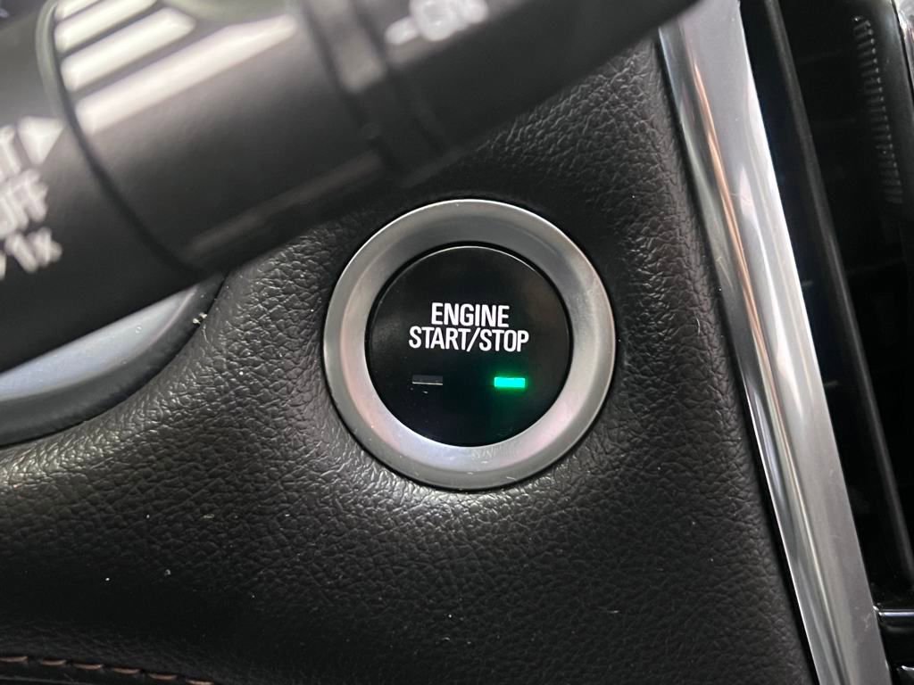 Used 2020 Chevrolet Traverse LT w/ Driver Confidence II Package image 15