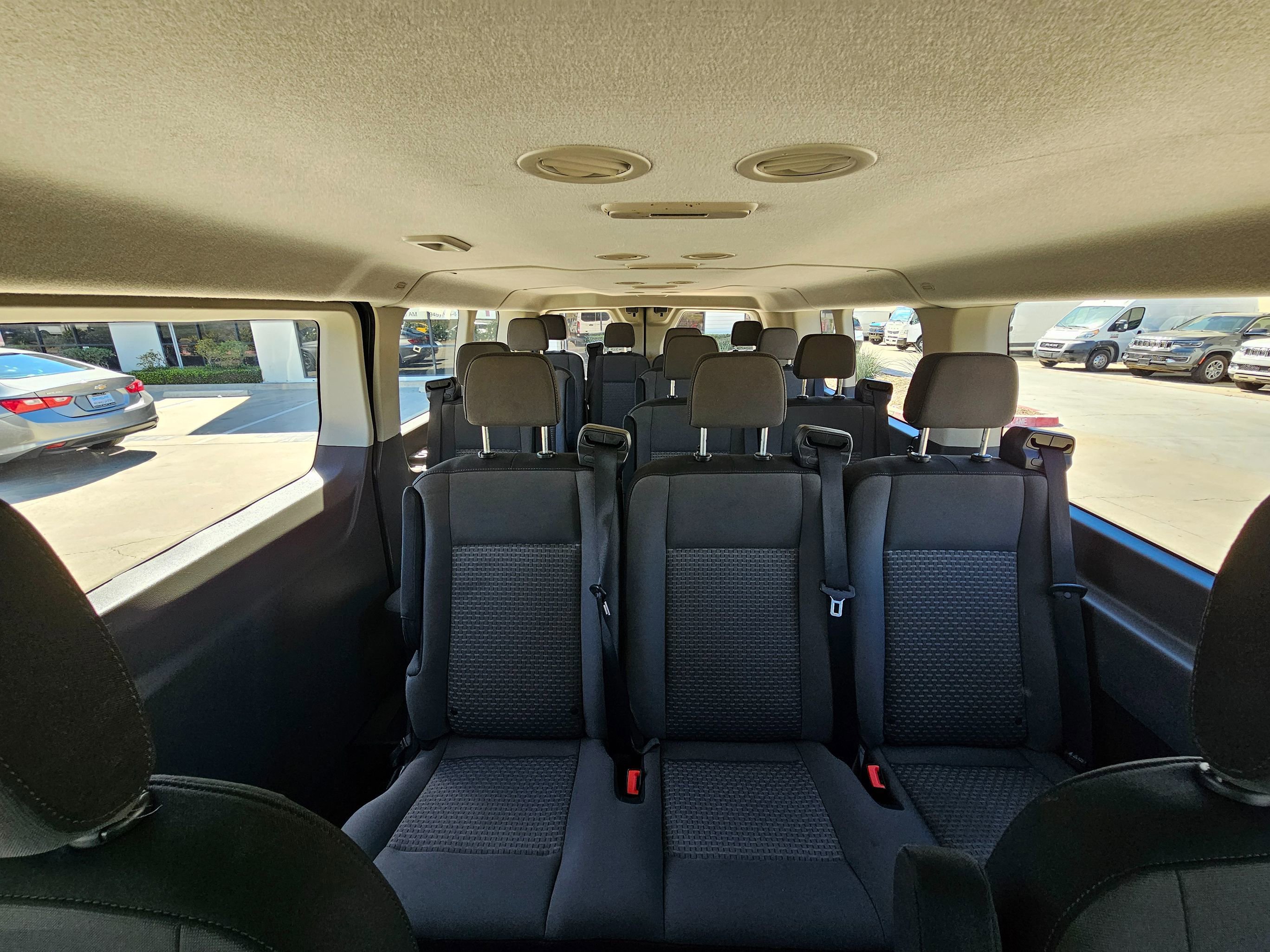 Used 2025 Ford Transit 350 XLT image 26