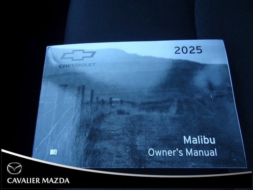 Used 2025 Chevrolet Malibu LT image 35