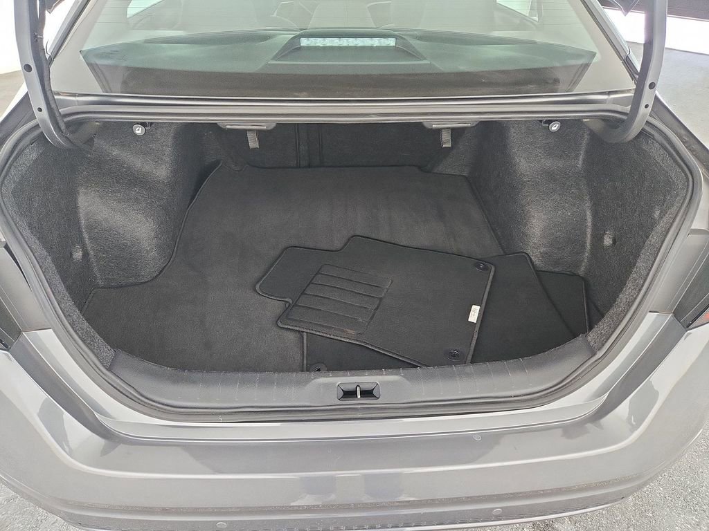 Used 2025 Nissan Altima 2.5 SV image 30