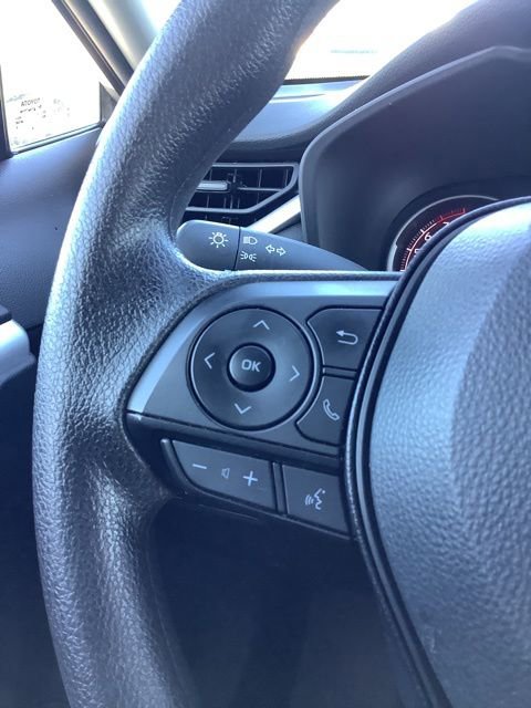 Used 2025 Toyota RAV4 XLE AWD/4WD image 25