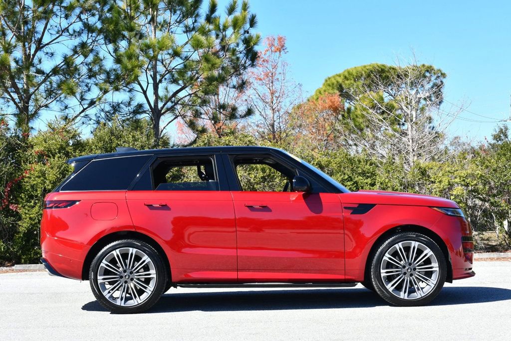 Used 2024 Land Rover Range Rover Sport Dynamic SE image 7