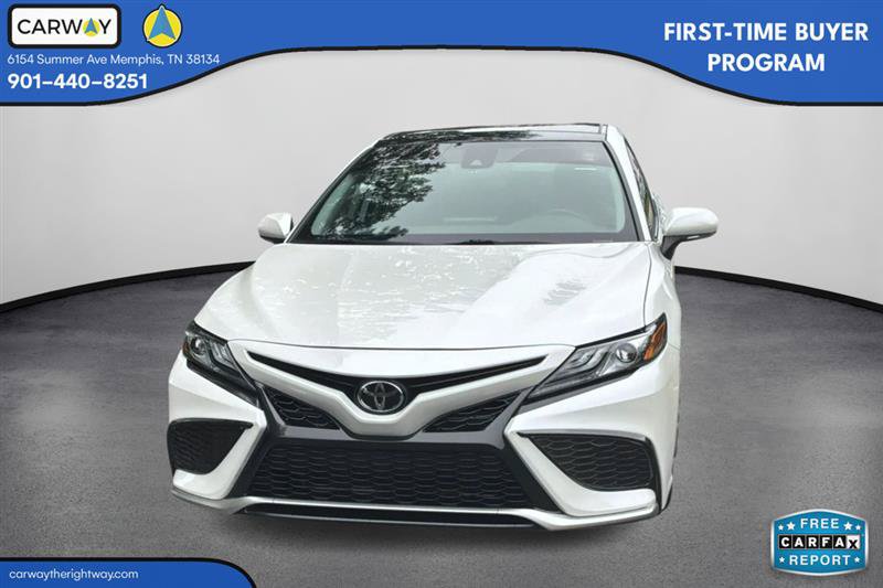 Used 2021 Toyota Camry XSE FWD image 3