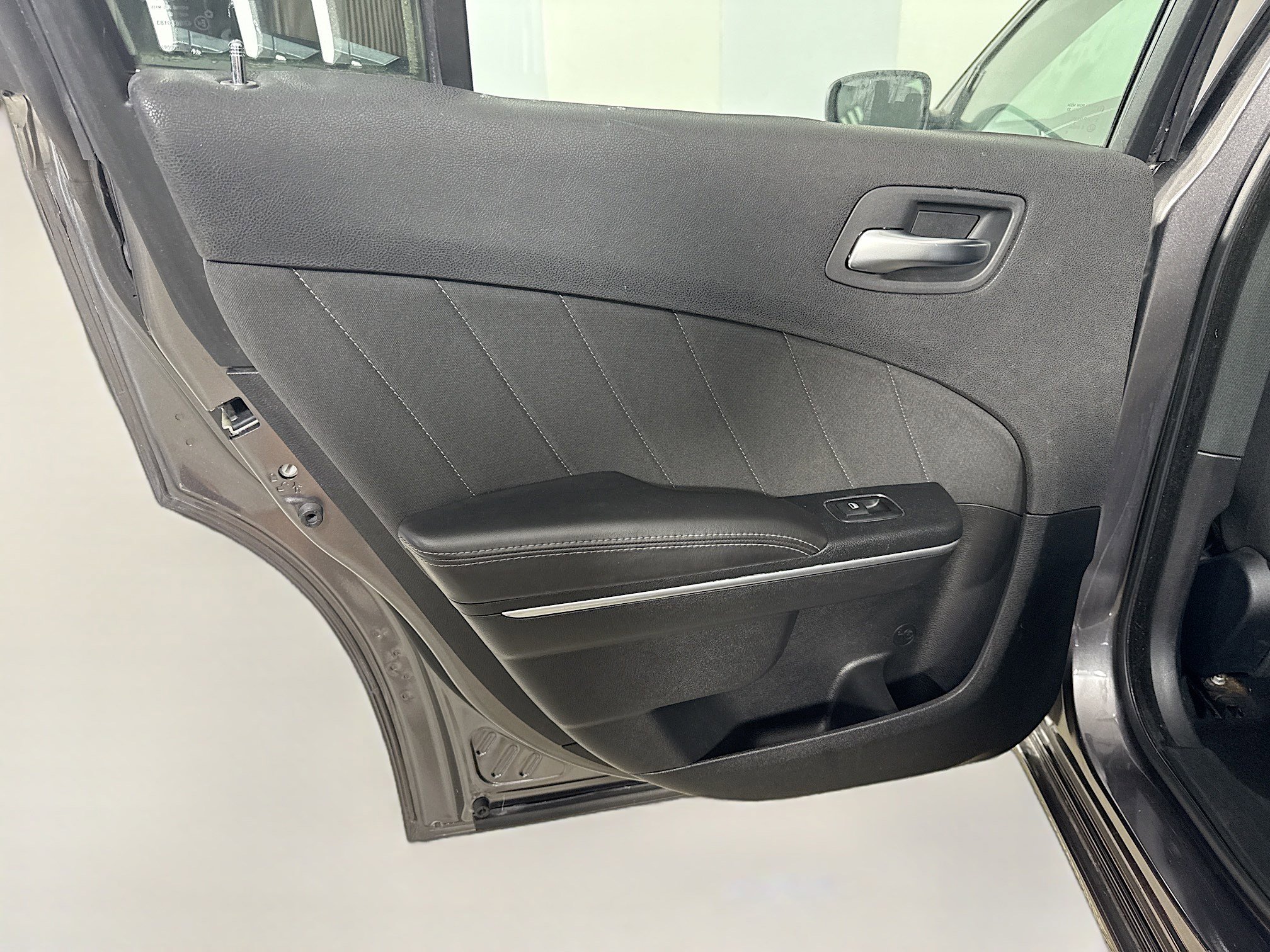 Used 2018 Dodge Charger R/T image 26