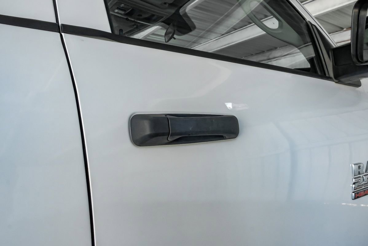 Used 2018 RAM 2500 Tradesman w/ Chrome Appearance Group image 42