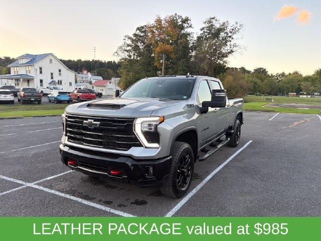 Used 2025 Chevrolet Silverado 2500 LT w/ Trail Boss Package AWD/4WD image 6