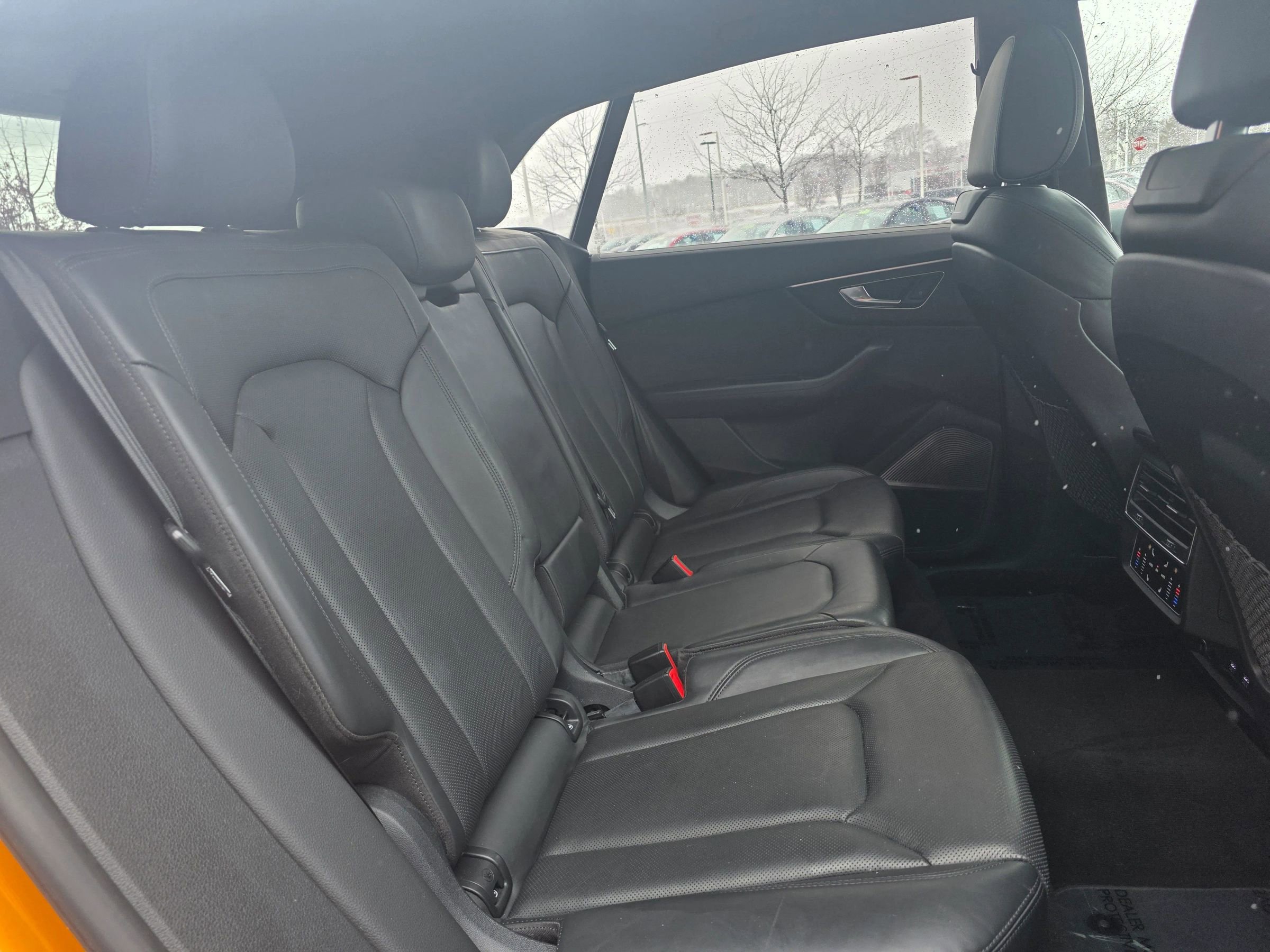 Used 2019 Audi Q8 Prestige w/ Luxury Package AWD/4WD image 13