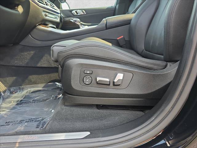 Used 2019 BMW X5 xDrive40i w/ Premium Package 2 AWD/4WD image 28