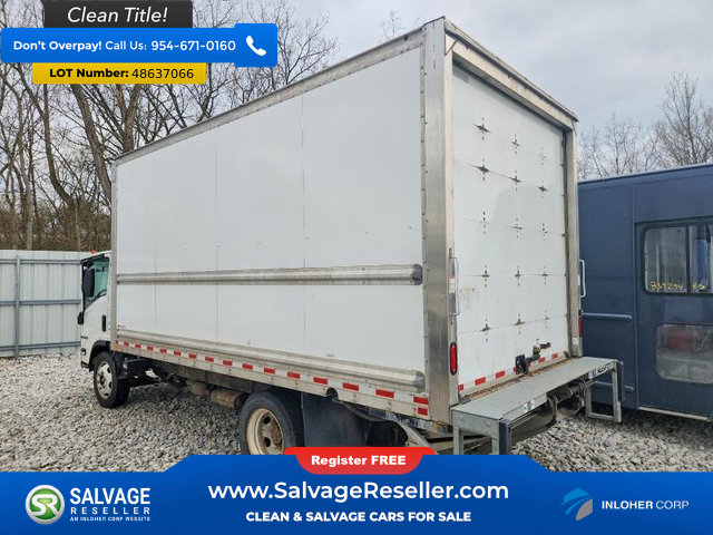 Used 2021 Isuzu NPR image 4